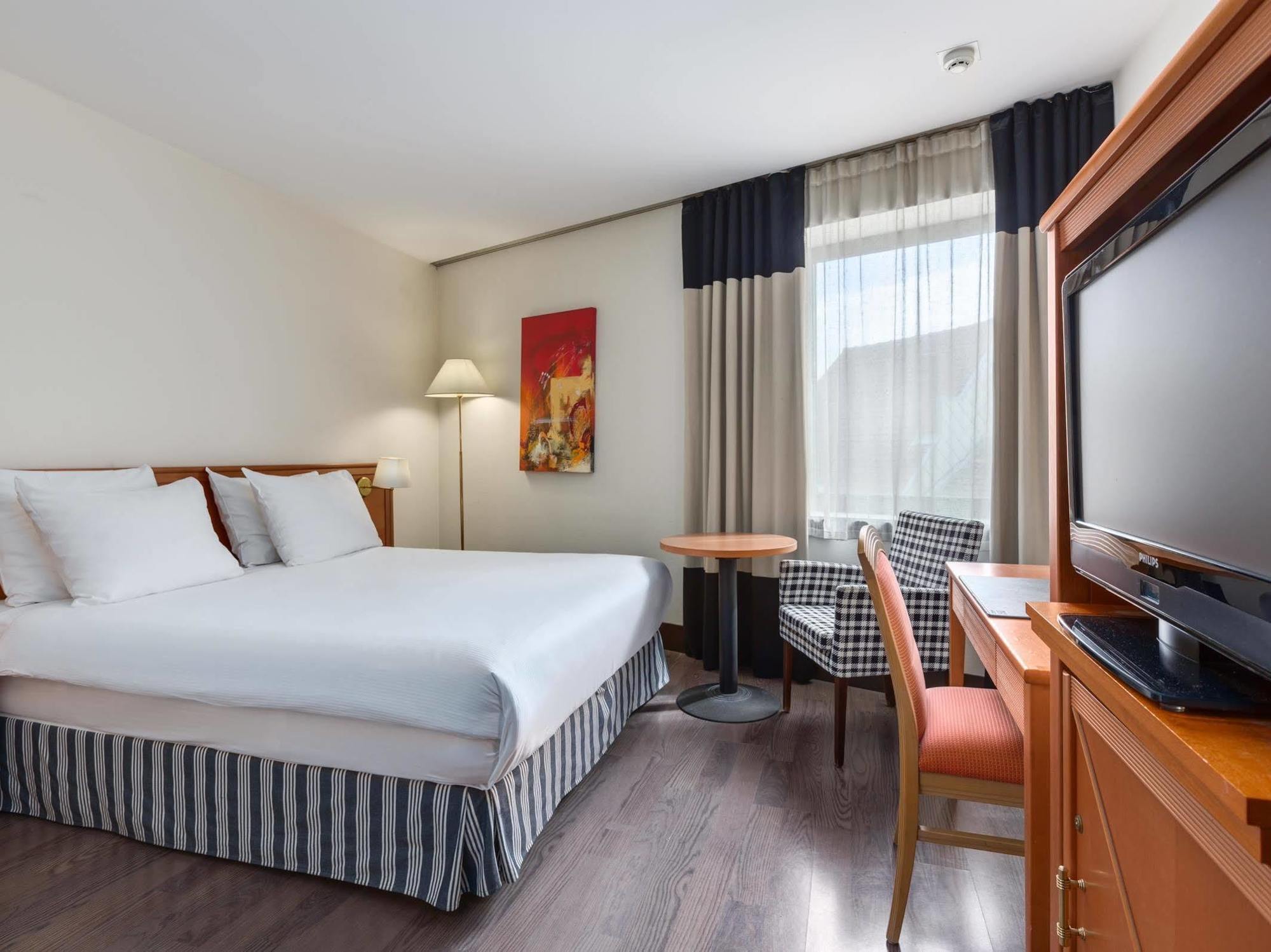 Nh Gent Sint Pieters Hotel Eksteriør billede